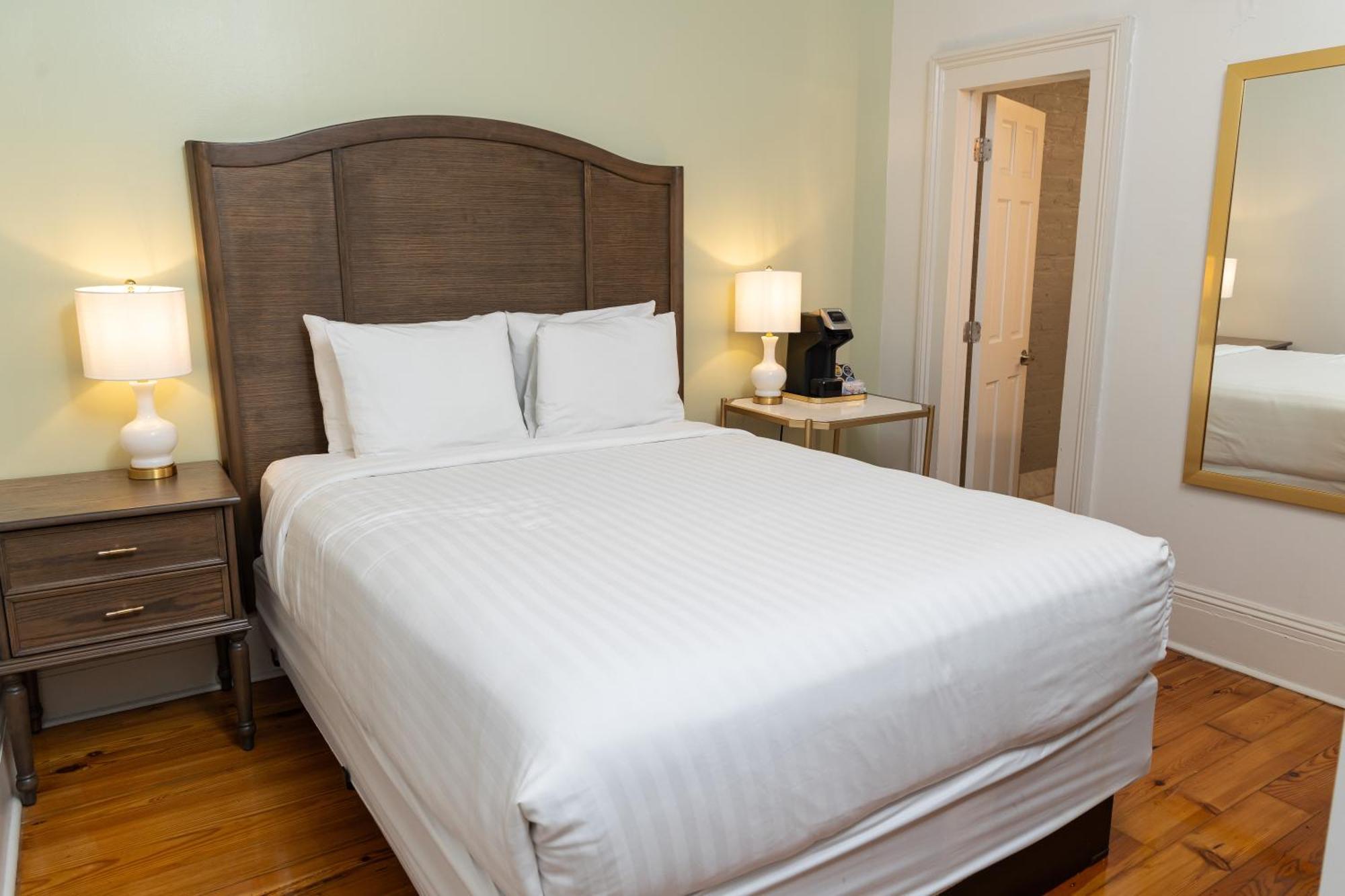 Inn On St. Peter, A French Quarter Guest Houses Property Новий Орлеан Екстер'єр фото